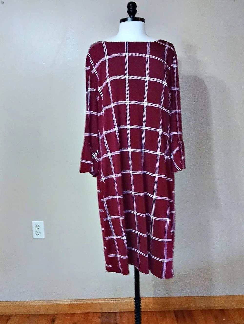 Plaid Midi Dress in Burgundy & White Like New